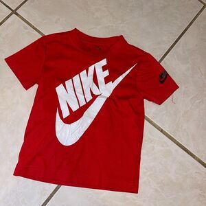 713. Nike Size 4